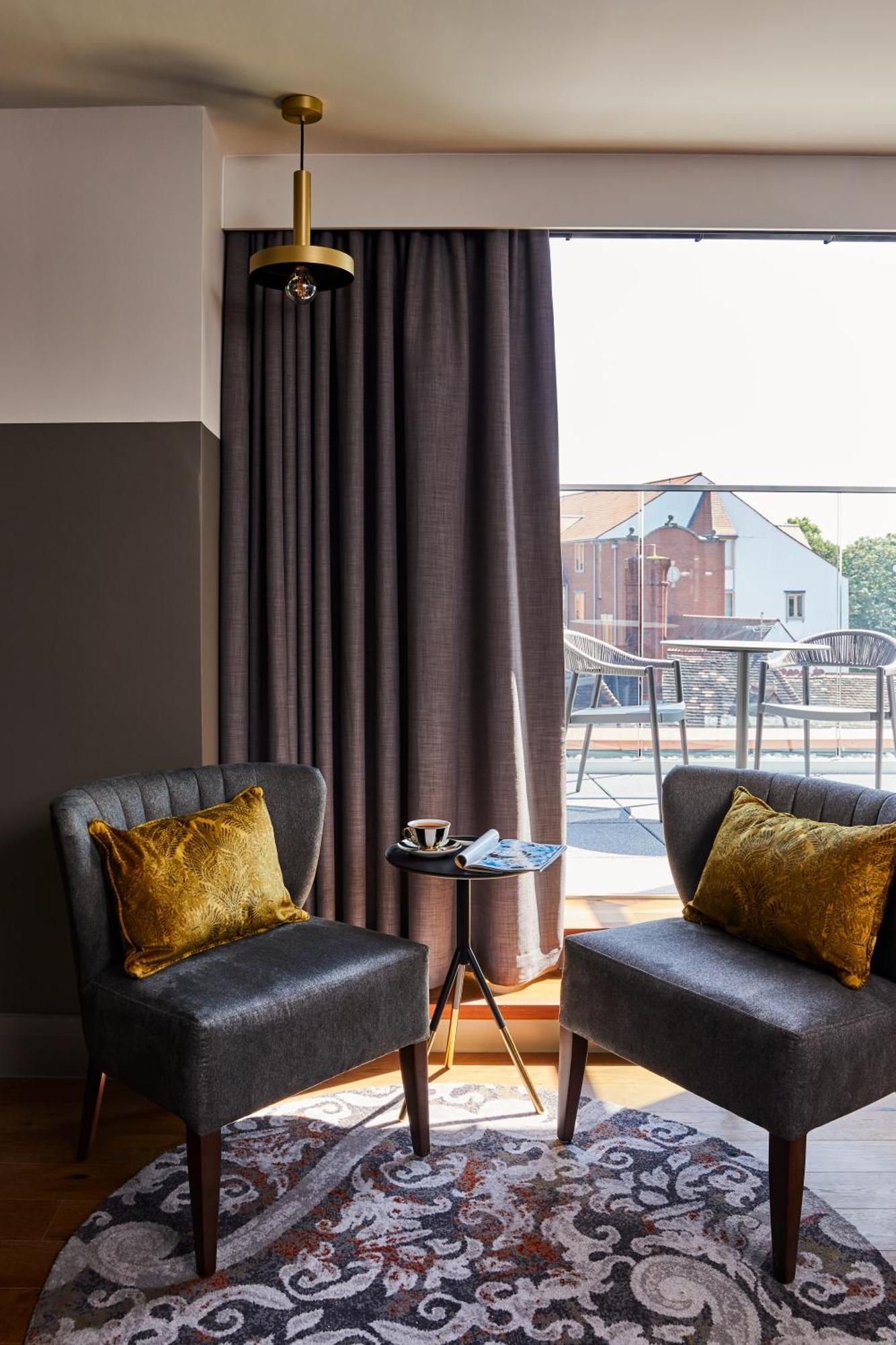 Hotel Indigo - Chester By Ihg Bagian luar foto