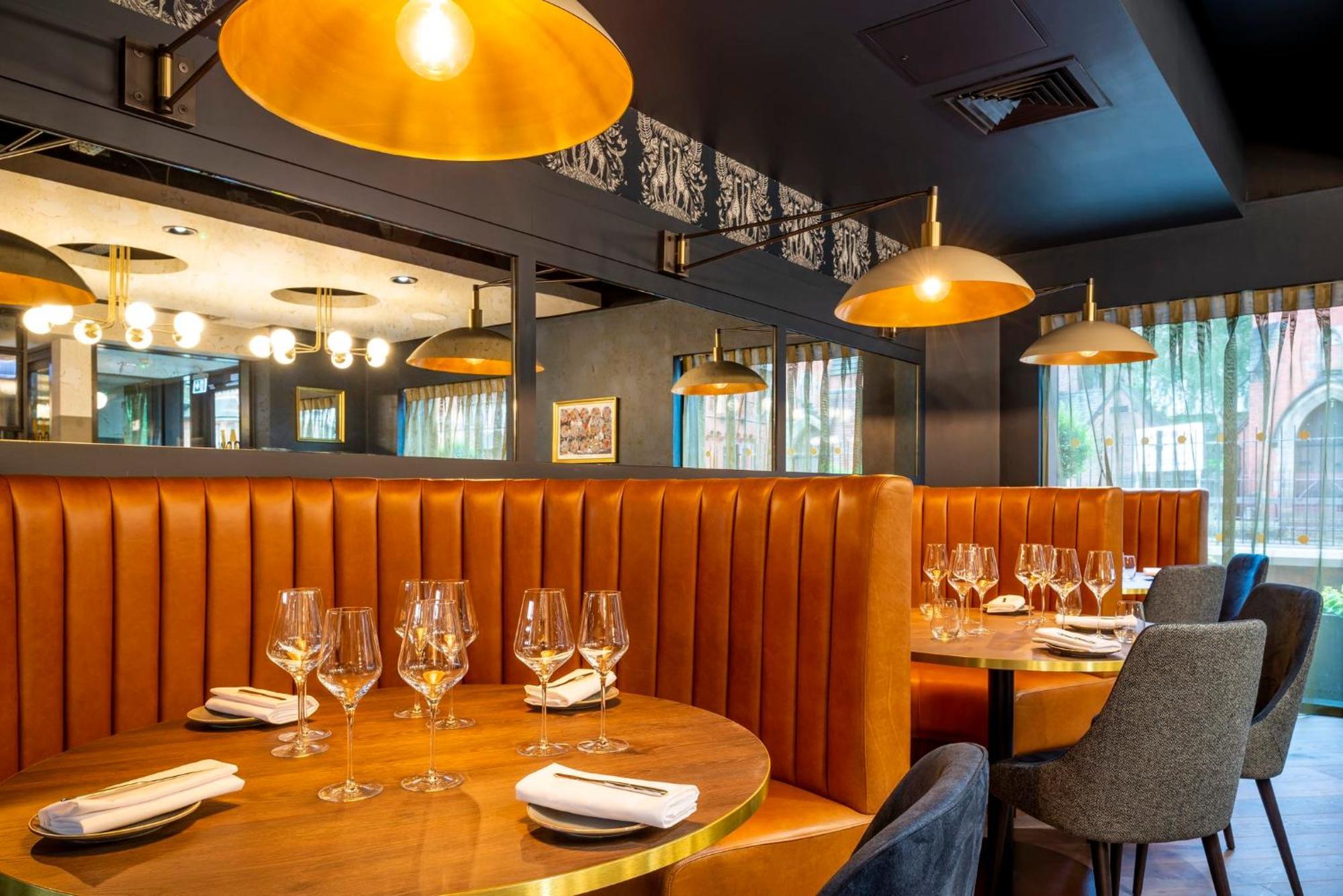 Hotel Indigo - Chester By Ihg Bagian luar foto