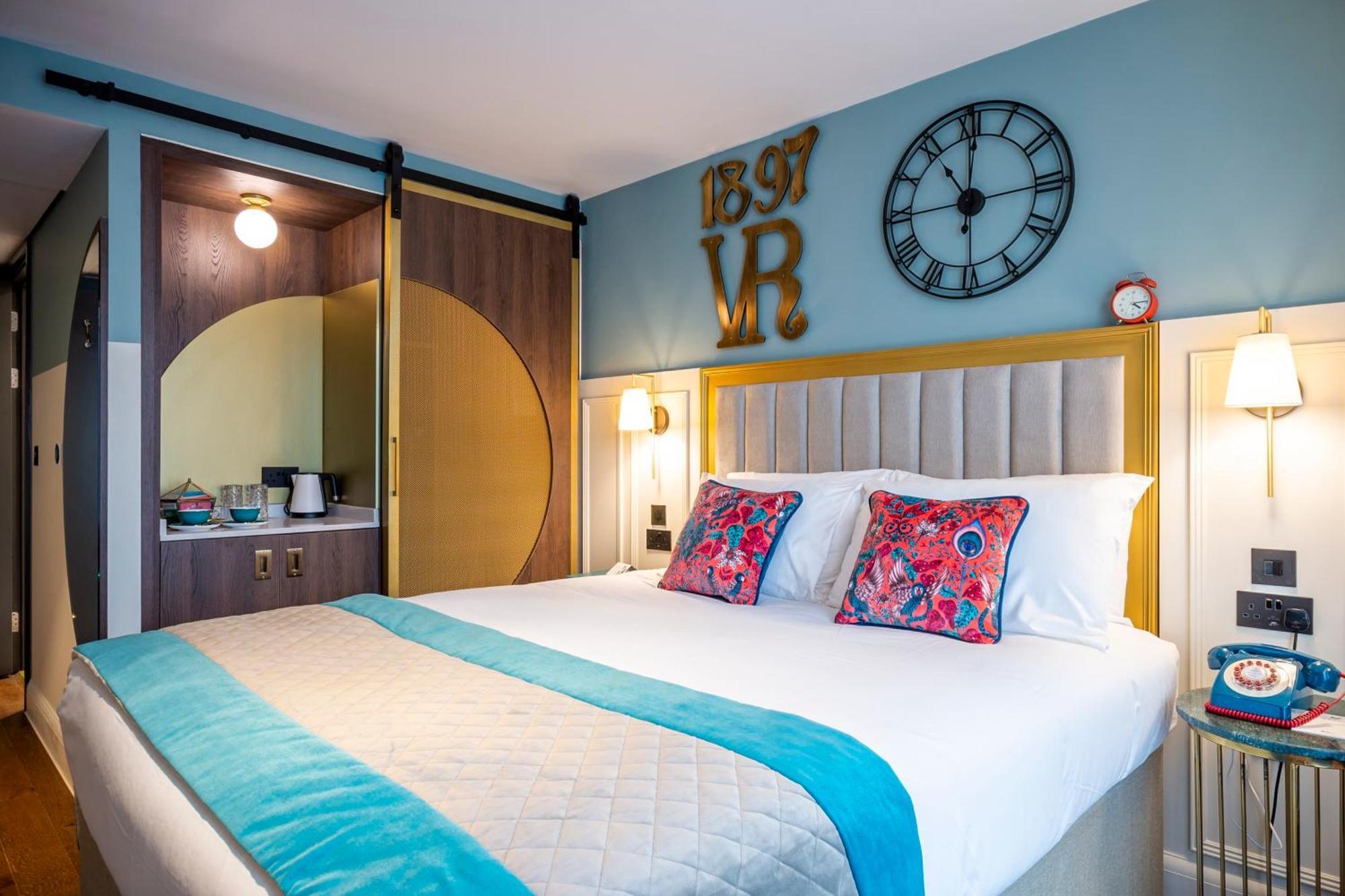 Hotel Indigo - Chester By Ihg Bagian luar foto