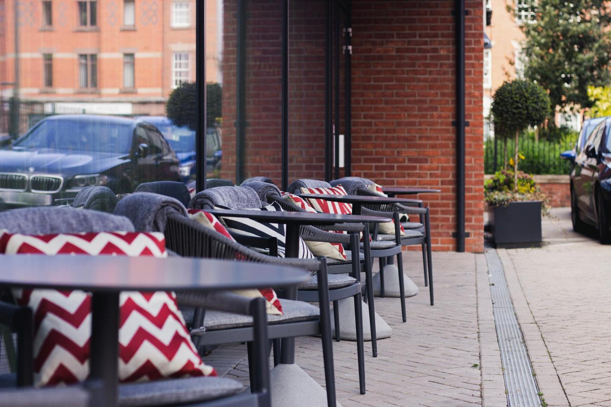 Hotel Indigo - Chester By Ihg Bagian luar foto